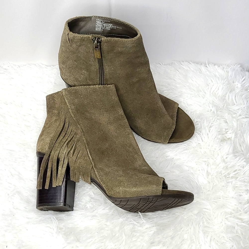 Kenneth Cole Reaction Fridah Show fringe leather ankle boots booties sz 8
